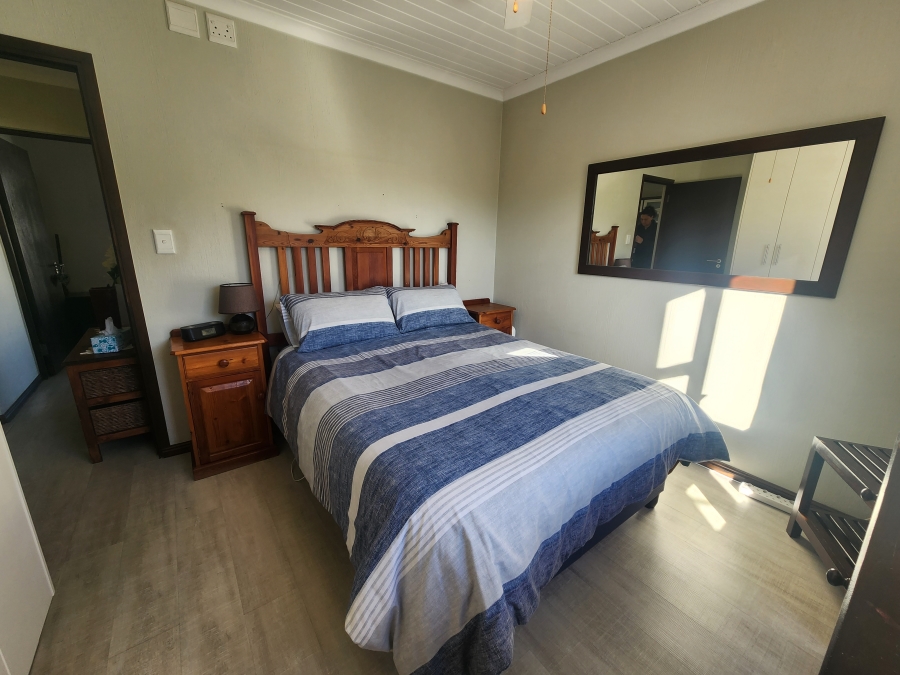 2 Bedroom Property for Sale in Sandbaai Western Cape